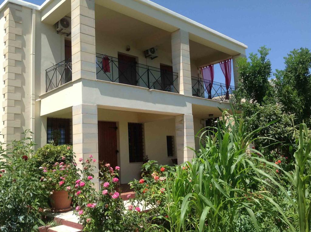 The Garden Villas Maleme  Bagian luar foto