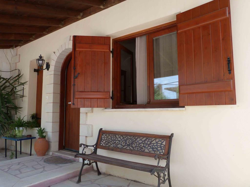 The Garden Villas Maleme  Bagian luar foto