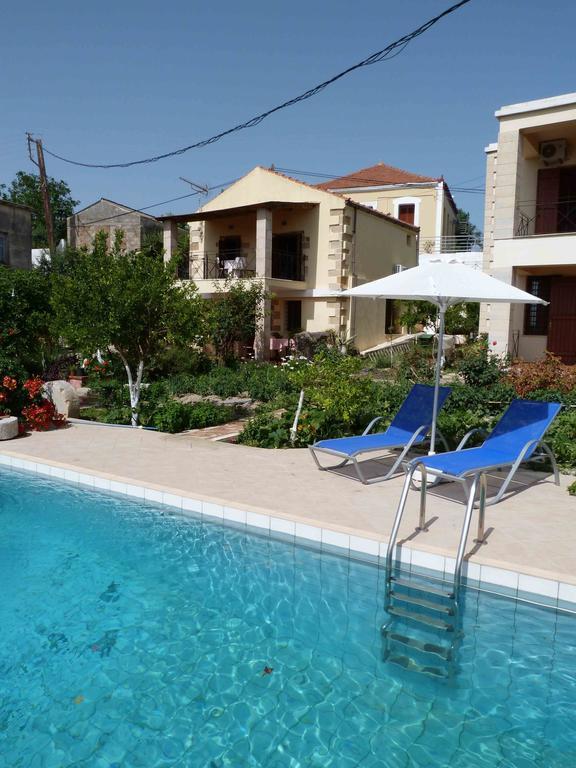 The Garden Villas Maleme  Ruang foto