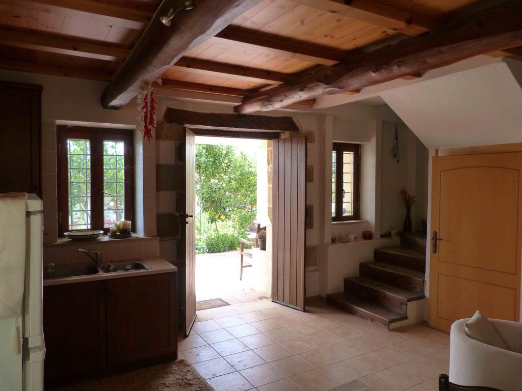 The Garden Villas Maleme  Bagian luar foto