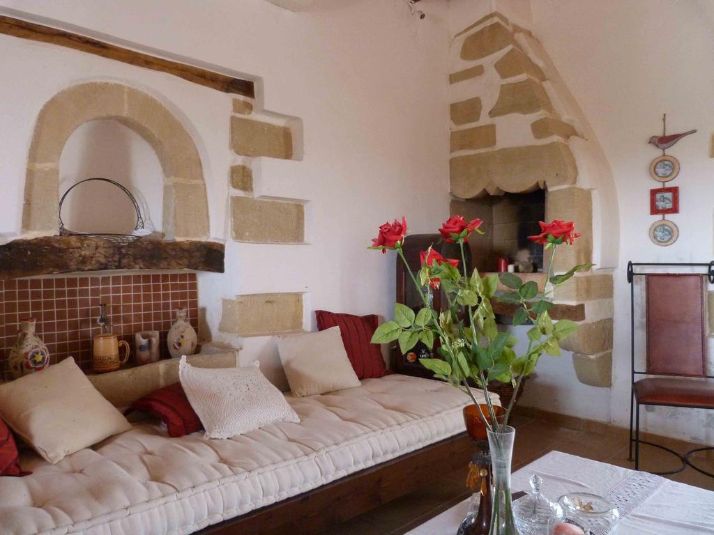 The Garden Villas Maleme  Ruang foto