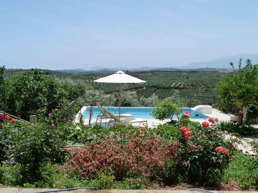 The Garden Villas Maleme  Bagian luar foto